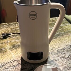White Electric Kettle
